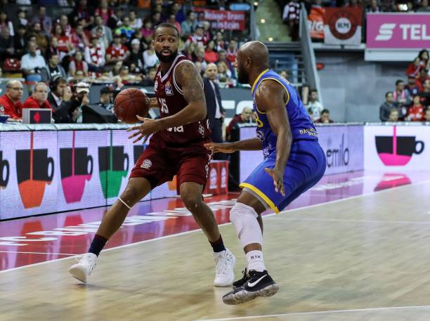 杰拉德领衔 杰拉德领衔